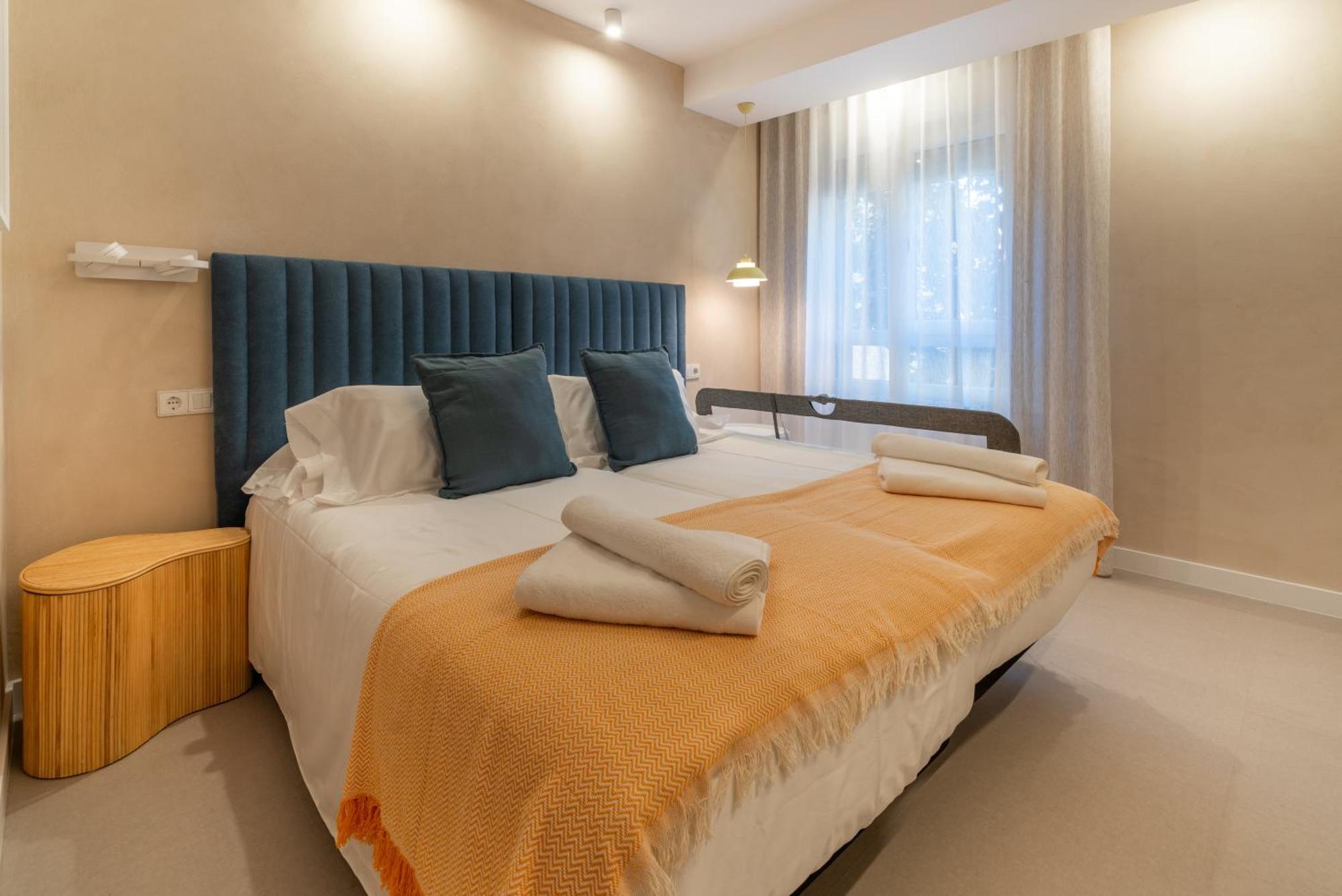 Wow Apartamentos Valladolid Exteriör bild