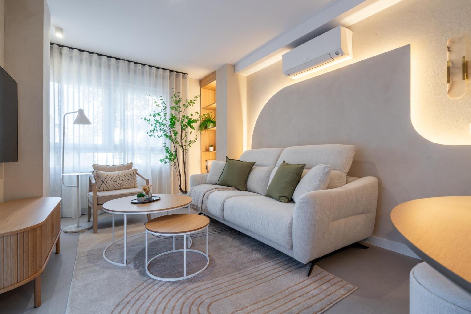 Wow Apartamentos Valladolid Exteriör bild